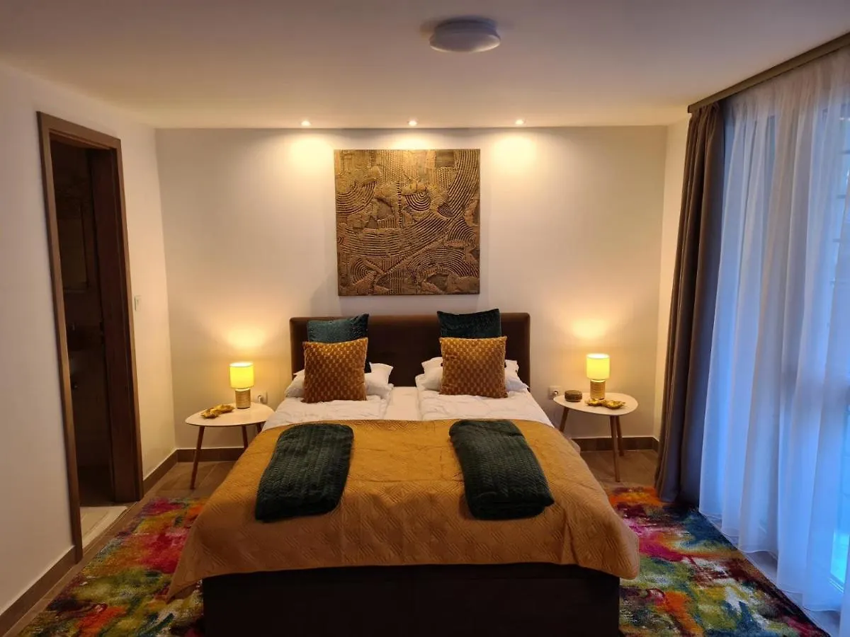 City Center Apartmanhaz Eger